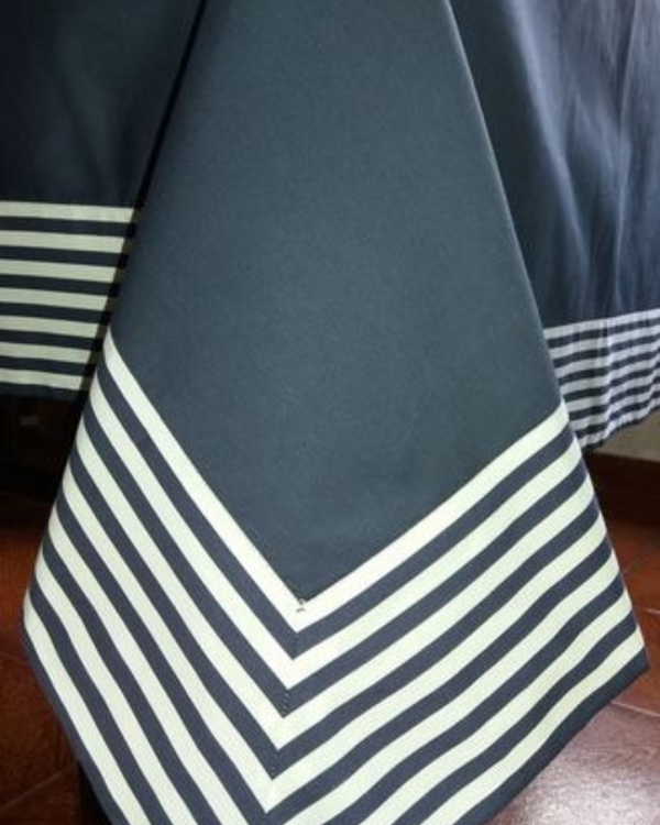 Stylish Party Table Cloth ANGIE HOMES