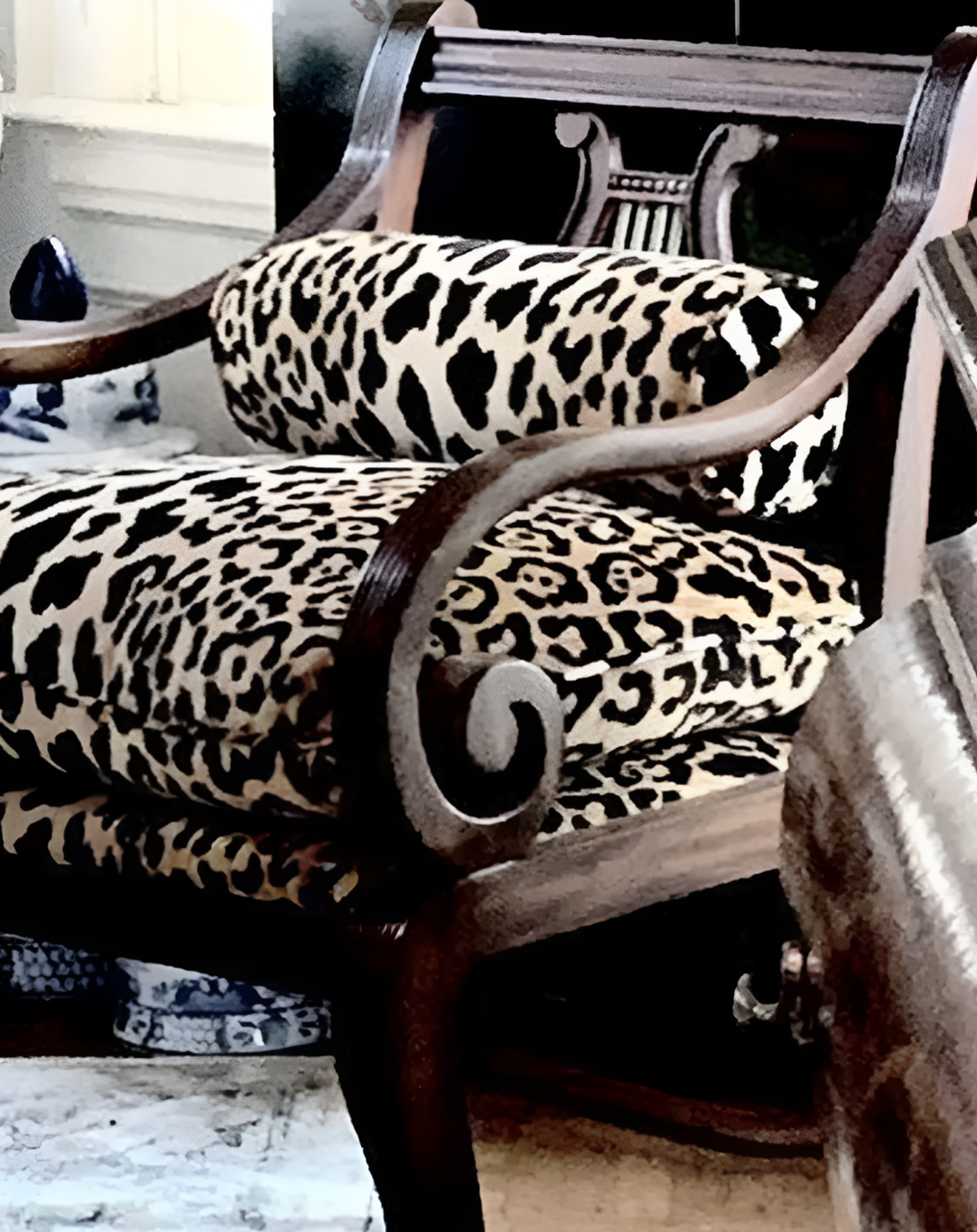 BOAR PRINTED CHAIR ANGIE HOMES