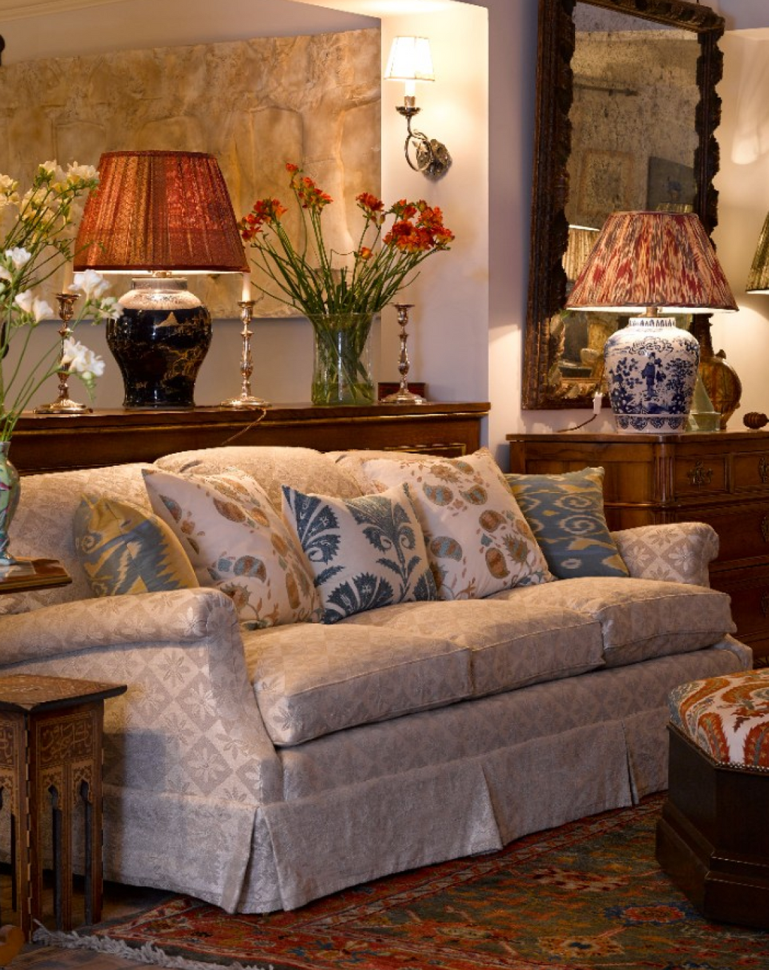 OAK BEIGE & BLUE CLASSIC SOFA WITH CURVED ARM ANGIE HOMES