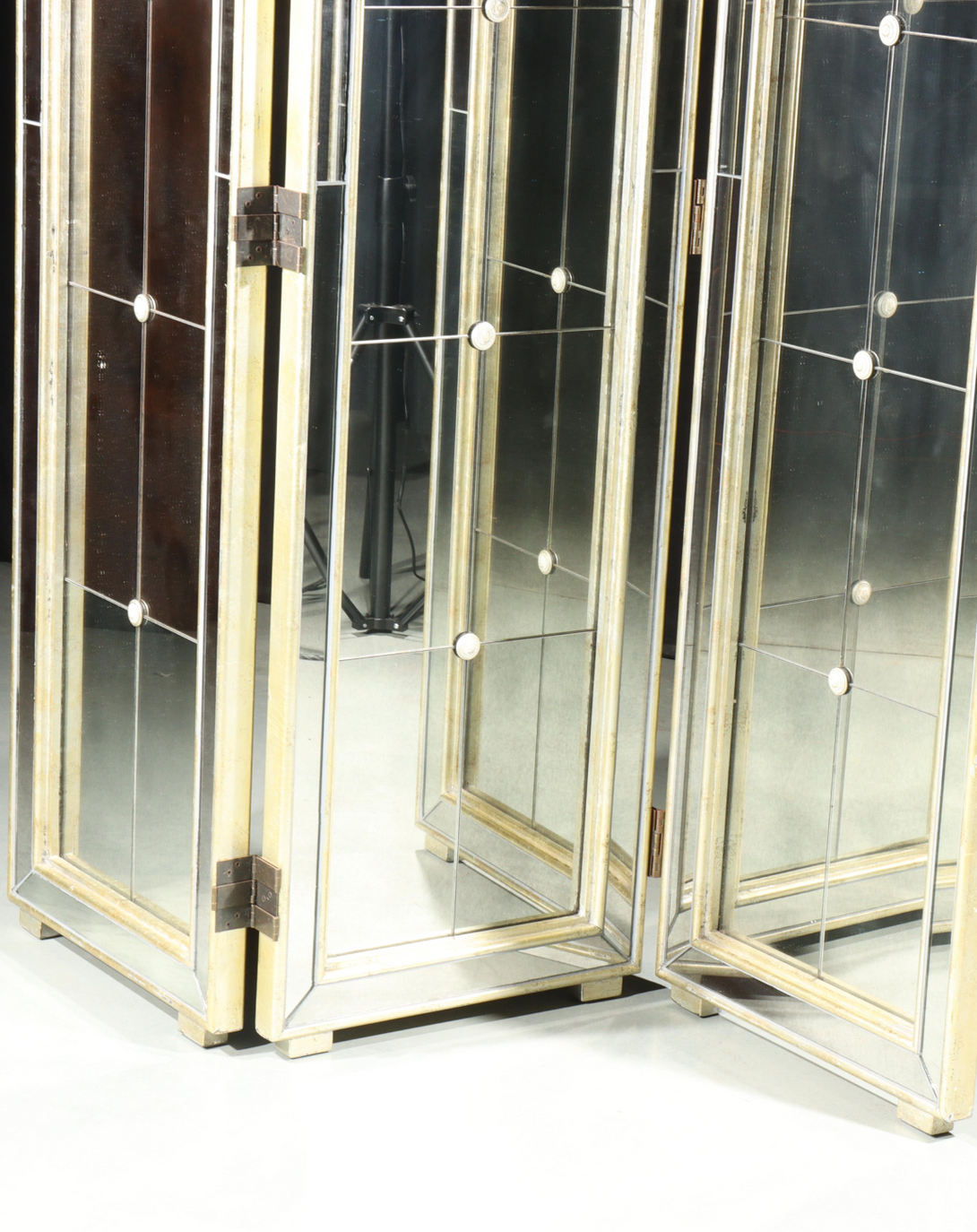 Best Large Round Wall Mirror - Angie India Mirror ANGIE HOMES