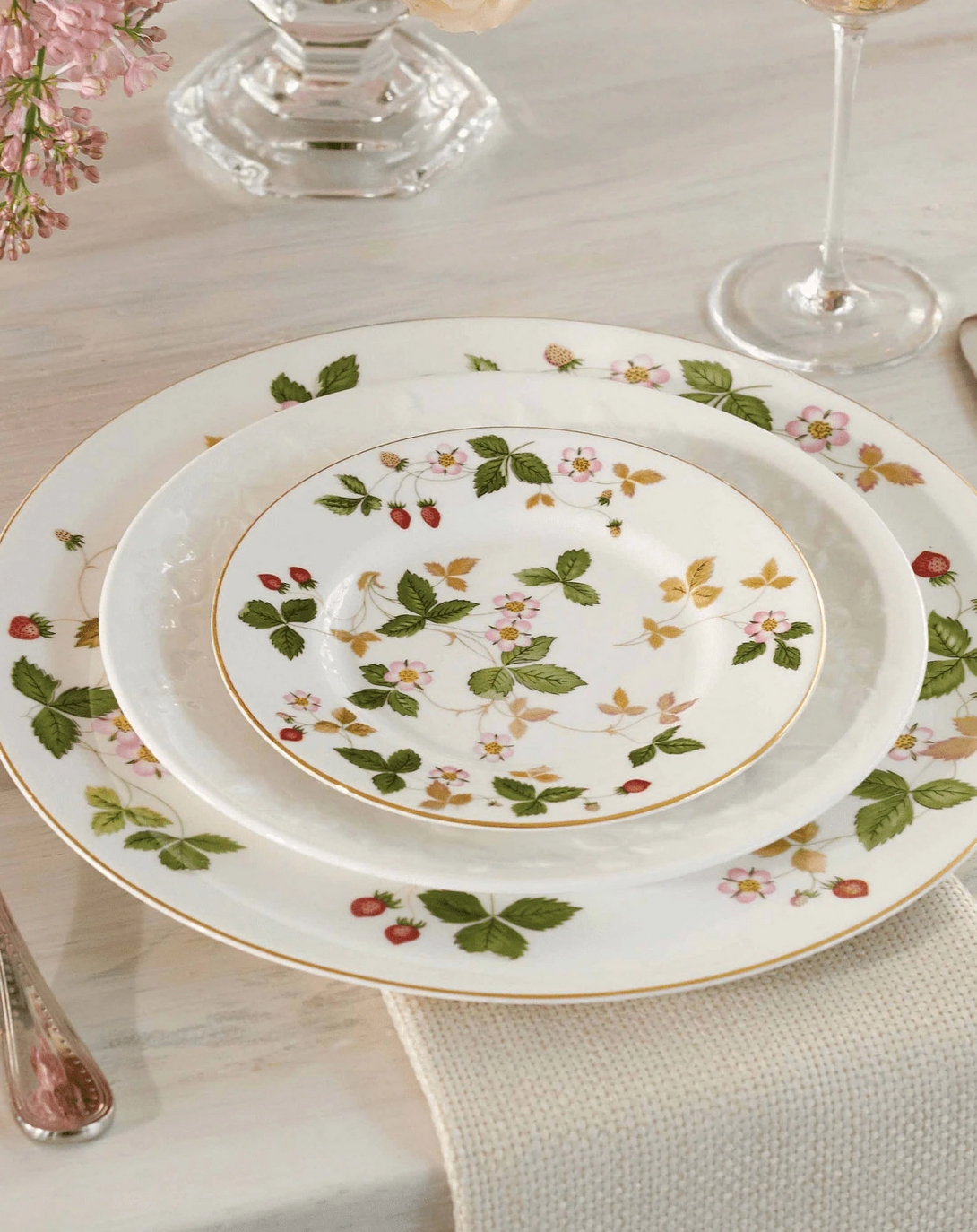 Plateau dinner set - angie homes ANGIE HOMES