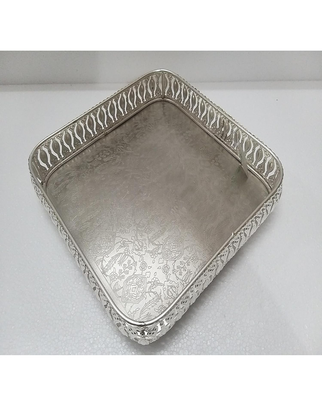 Arisu Classic Silver Plated Tray