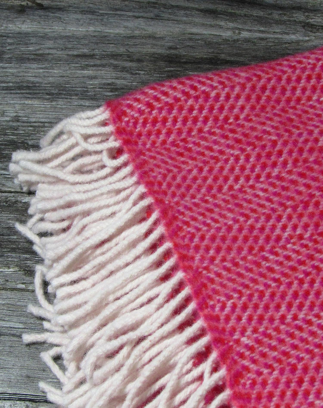 Asteria Pink Throw & Blanket