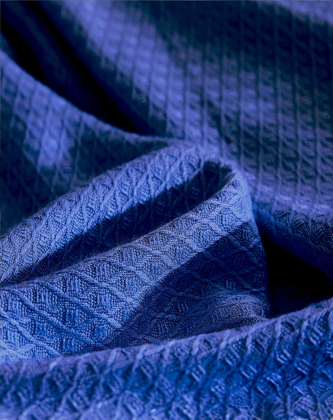 BOULDER BLUE THROW AND BLANKET