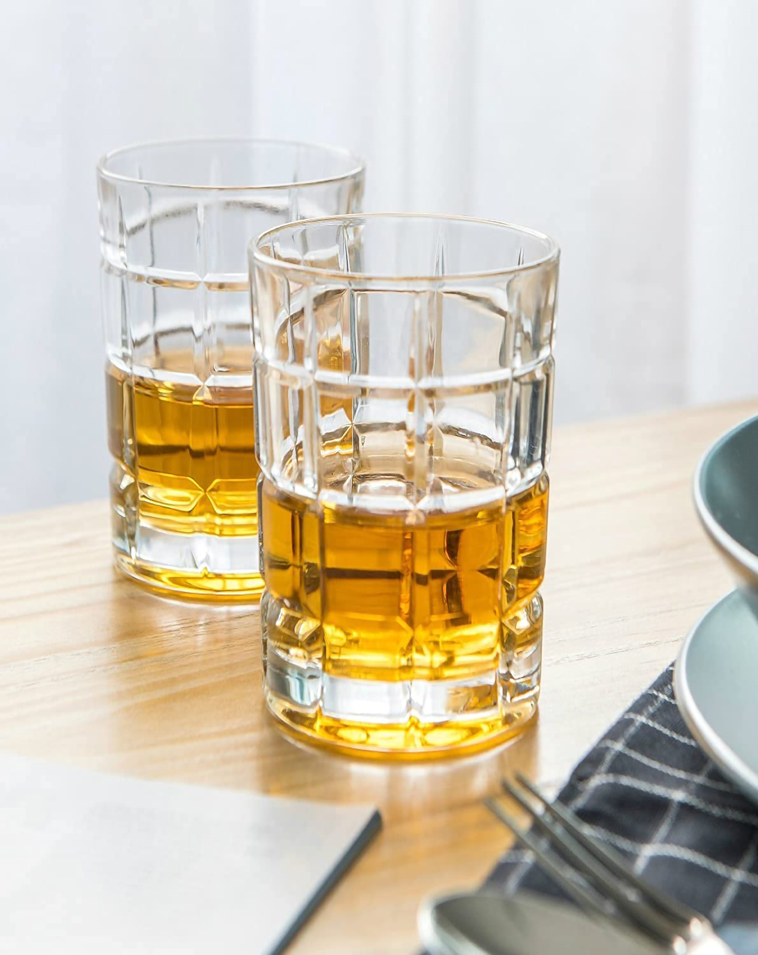 Best Cube Whiskey Glasses Set with Decanter