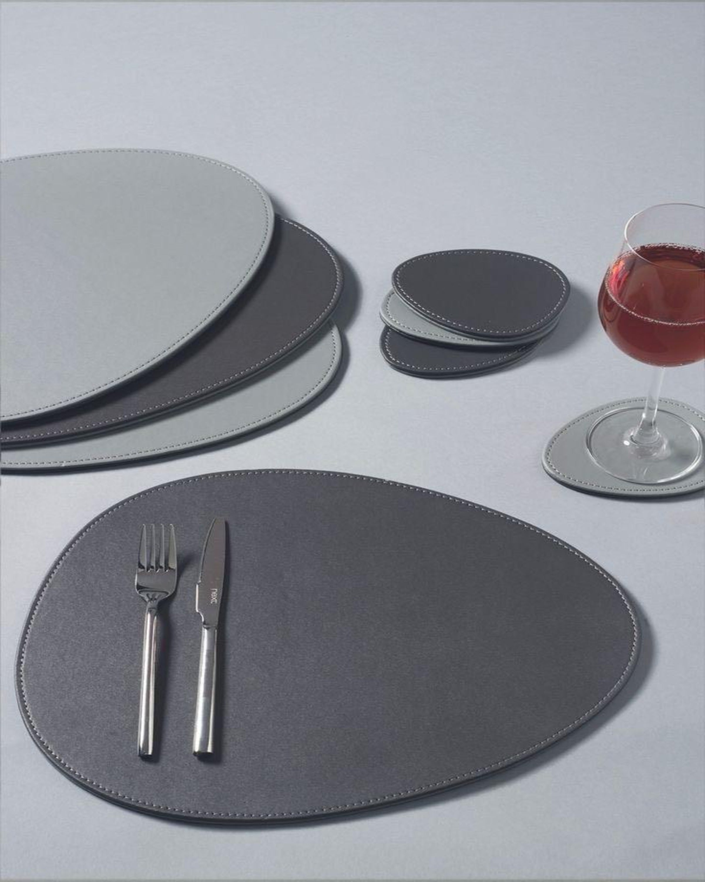 Classic Leather Table Mats ANGIE HOMES