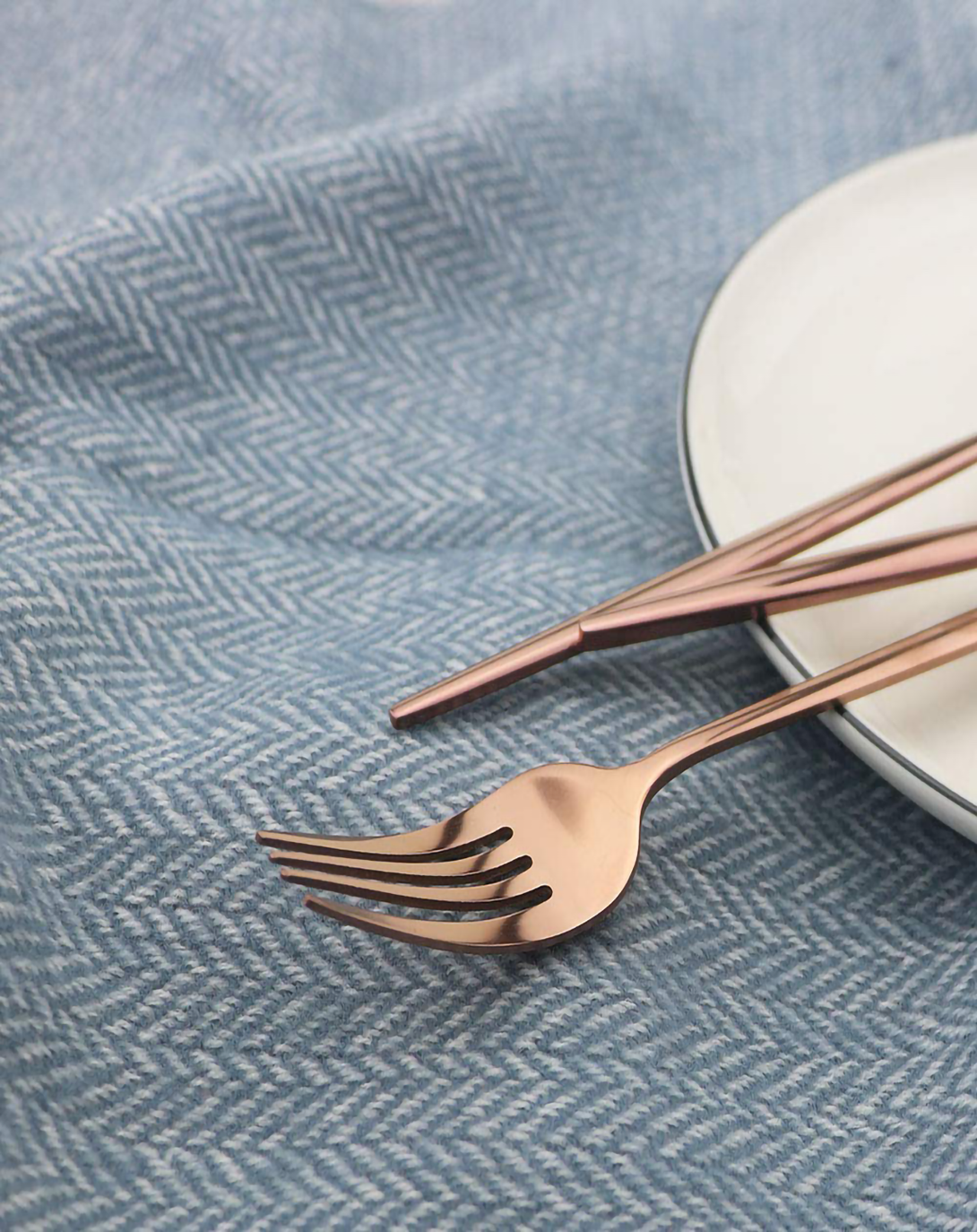 Cyrus Rose Gold Finish Cutlery Set