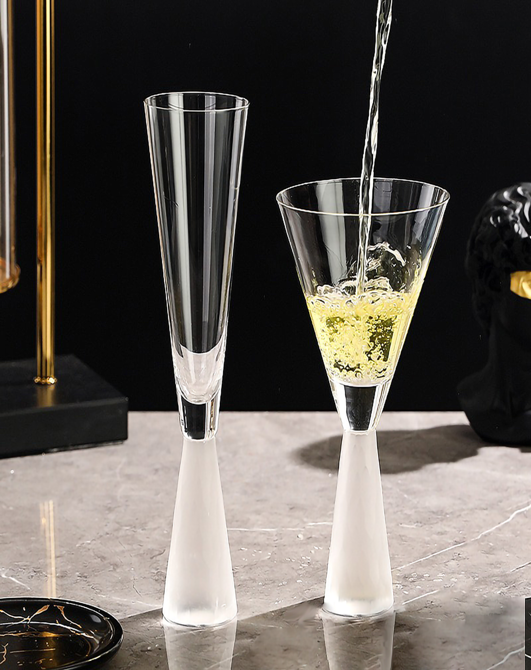 ELEGANT STYLISH WINE GLASS SET