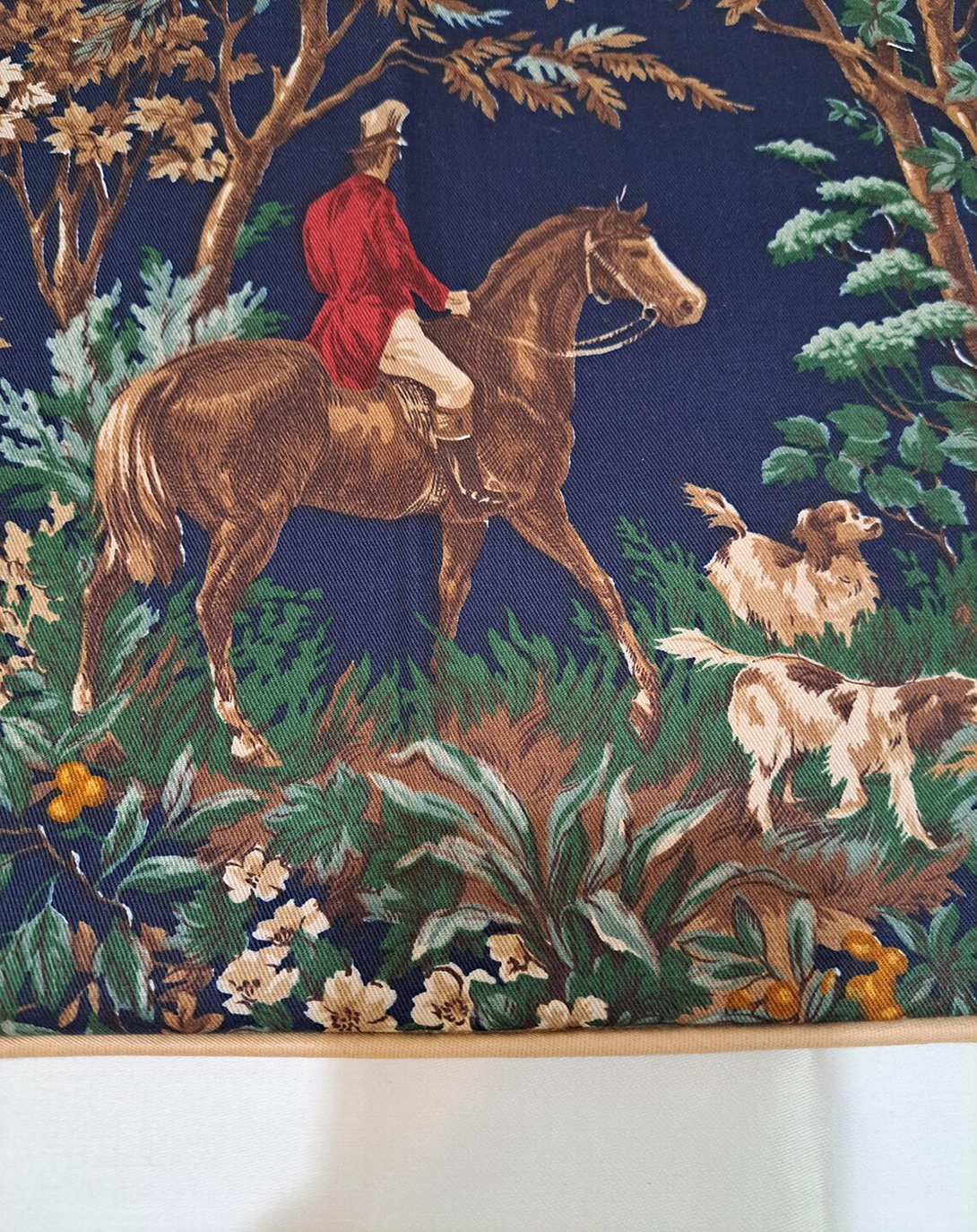 Elegant Silk Textiles Colorful Fabrics