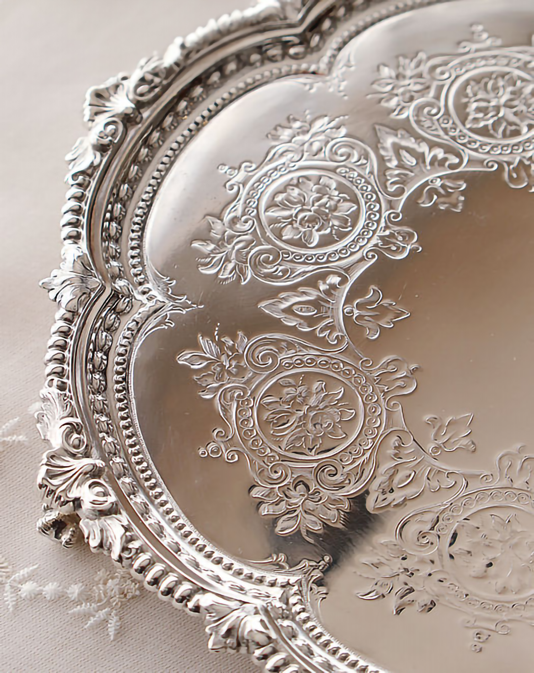 Engagement Classic Carving Round Silver Tray