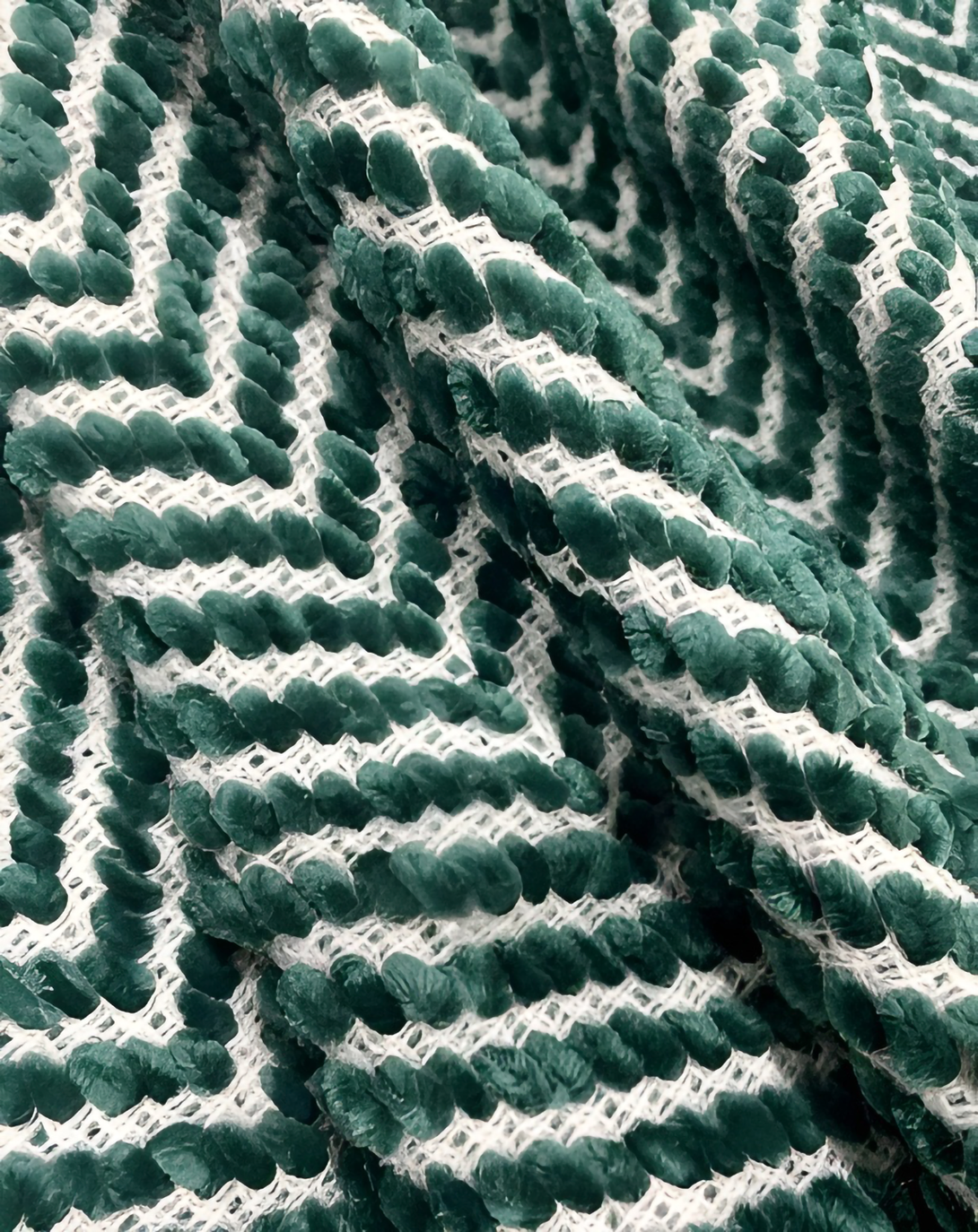 Gable White Throw & Blanket