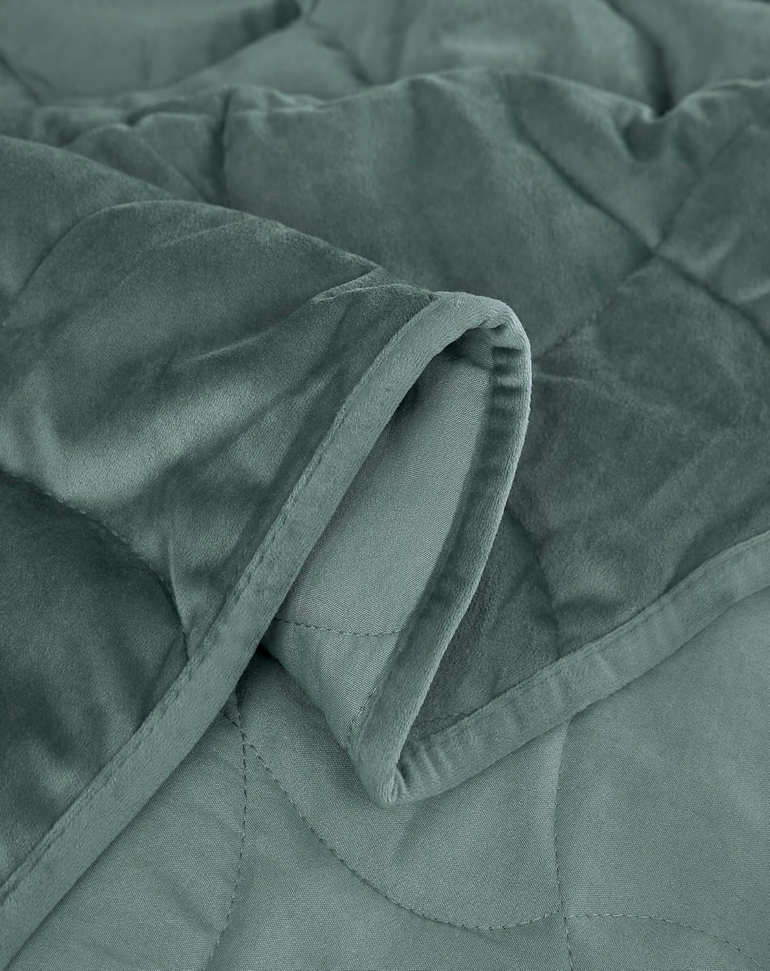 Gatello Luxury Quilting Bed Set (Set of 4)