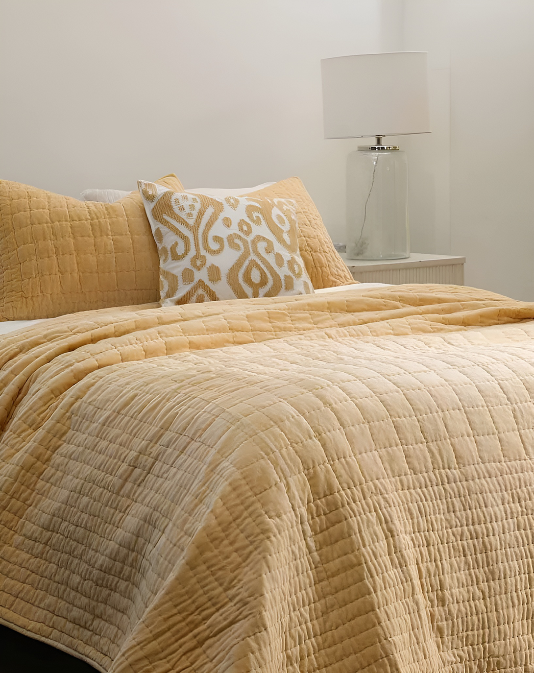 Holiday Beautiful Bed Set (Set of 4)