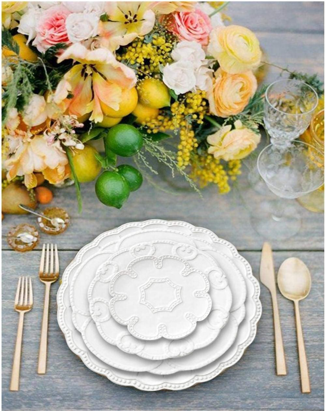 Juuli White Modern Plates Set ANGIE HOMES