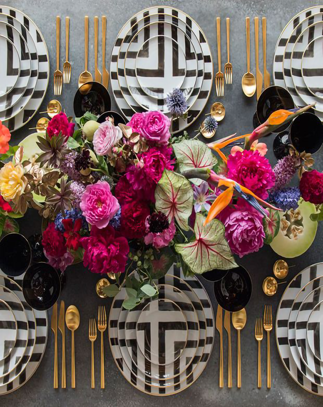 Kamik Black & White Dinner Set ANGIE HOMES