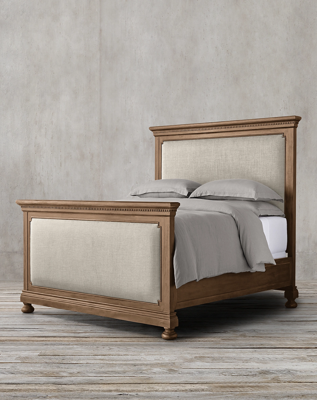 LENUX CLASSIC WODDEN BED ANGIE HOMES