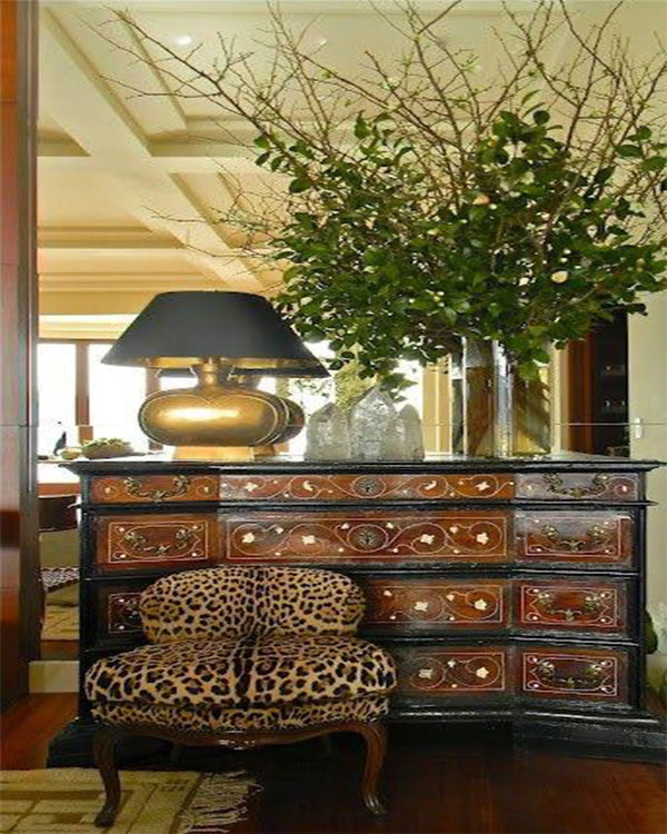  Leuser Classic Wood Sideboard