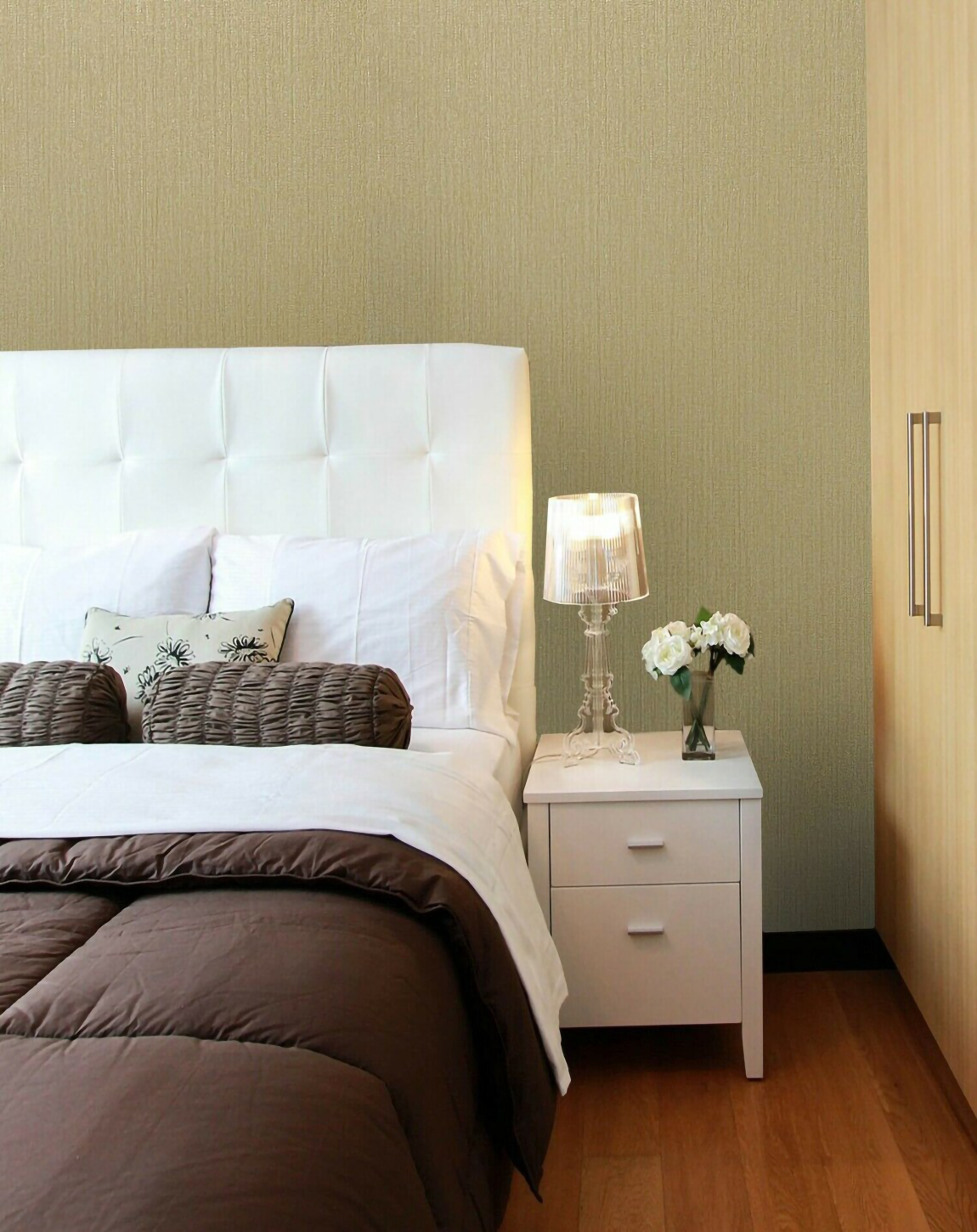 Luxe Metallic Chenille Wallpaper – ANGIE HOMES