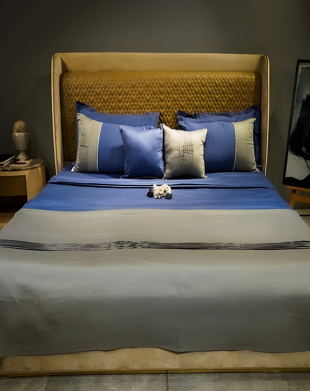 MON ELEGANT BED SET (Set of 4)