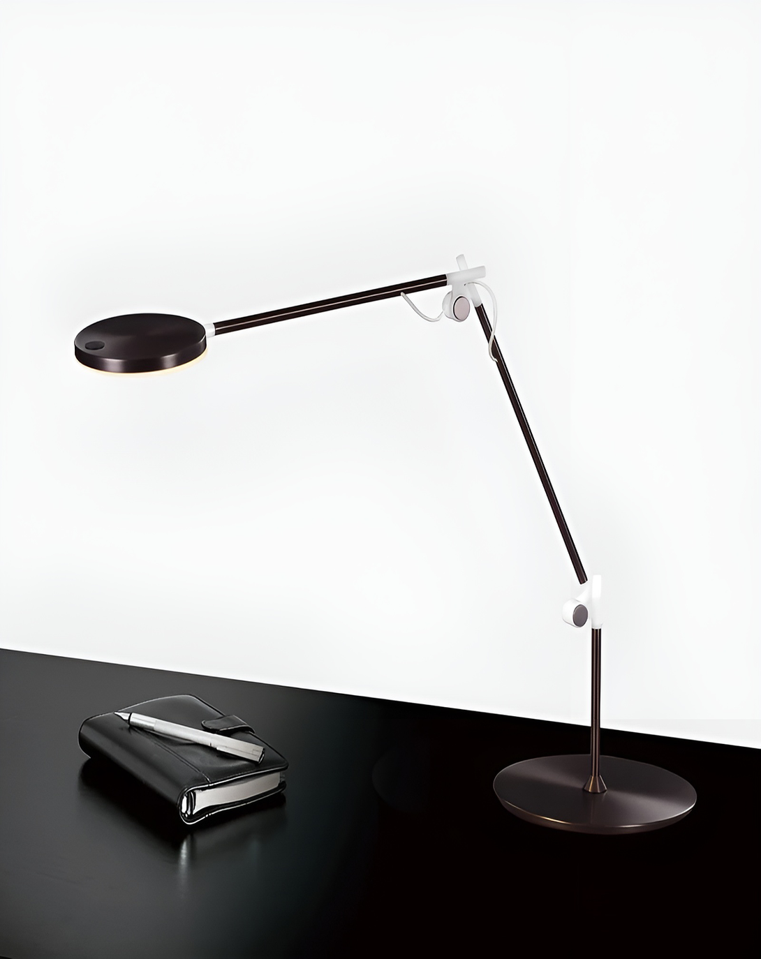 Modern Abner Luxury Table Lamps