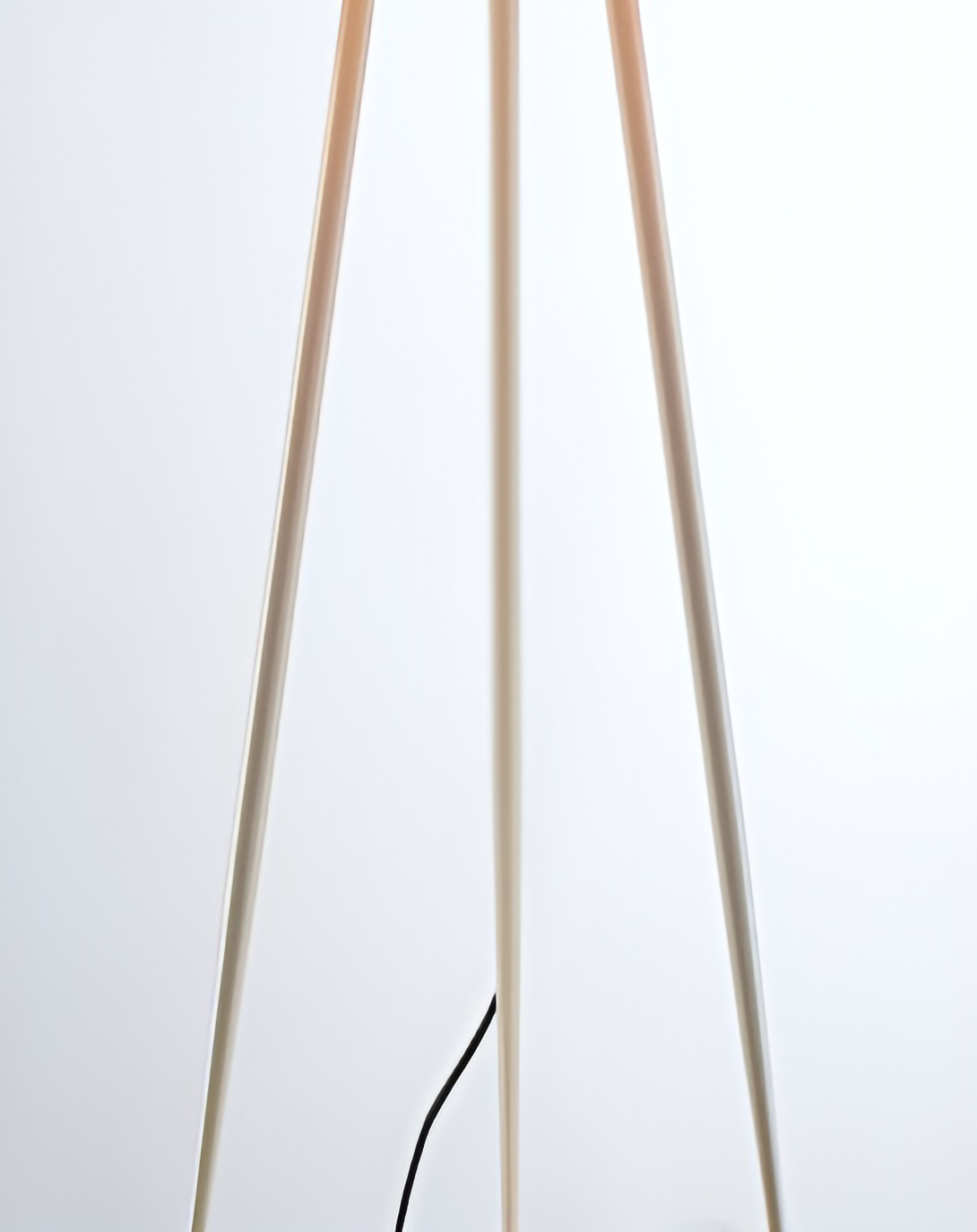 Modern Cala Luxury Table Lamp