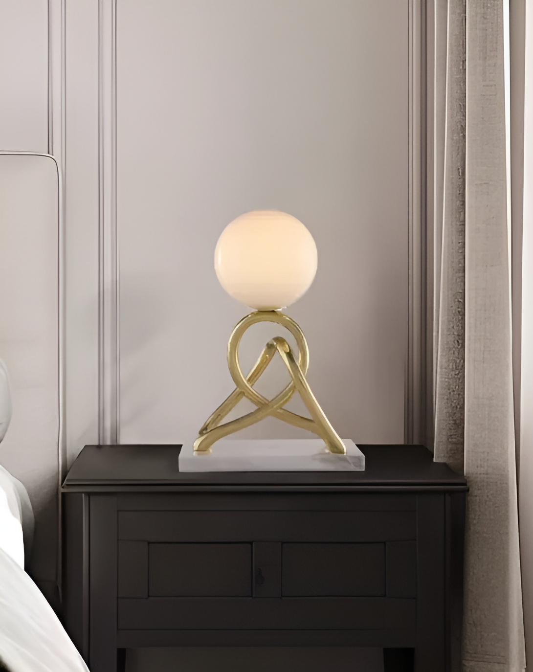 Modern Gate Luxury Standing Lights