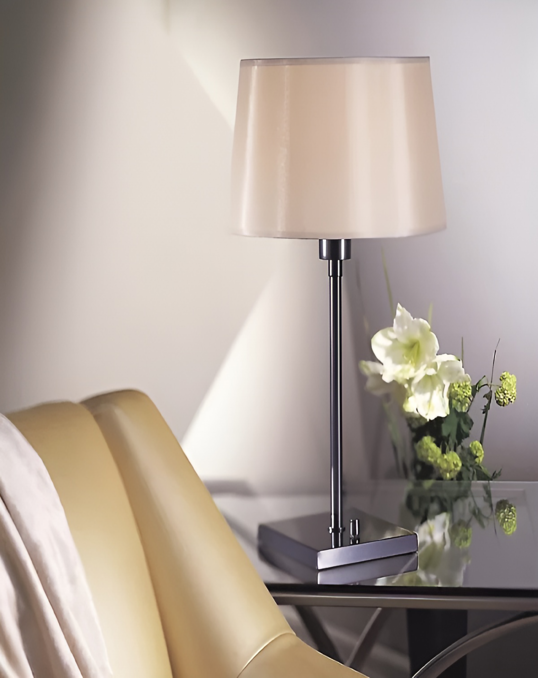 Modern Maor Luxury Table Lamp
