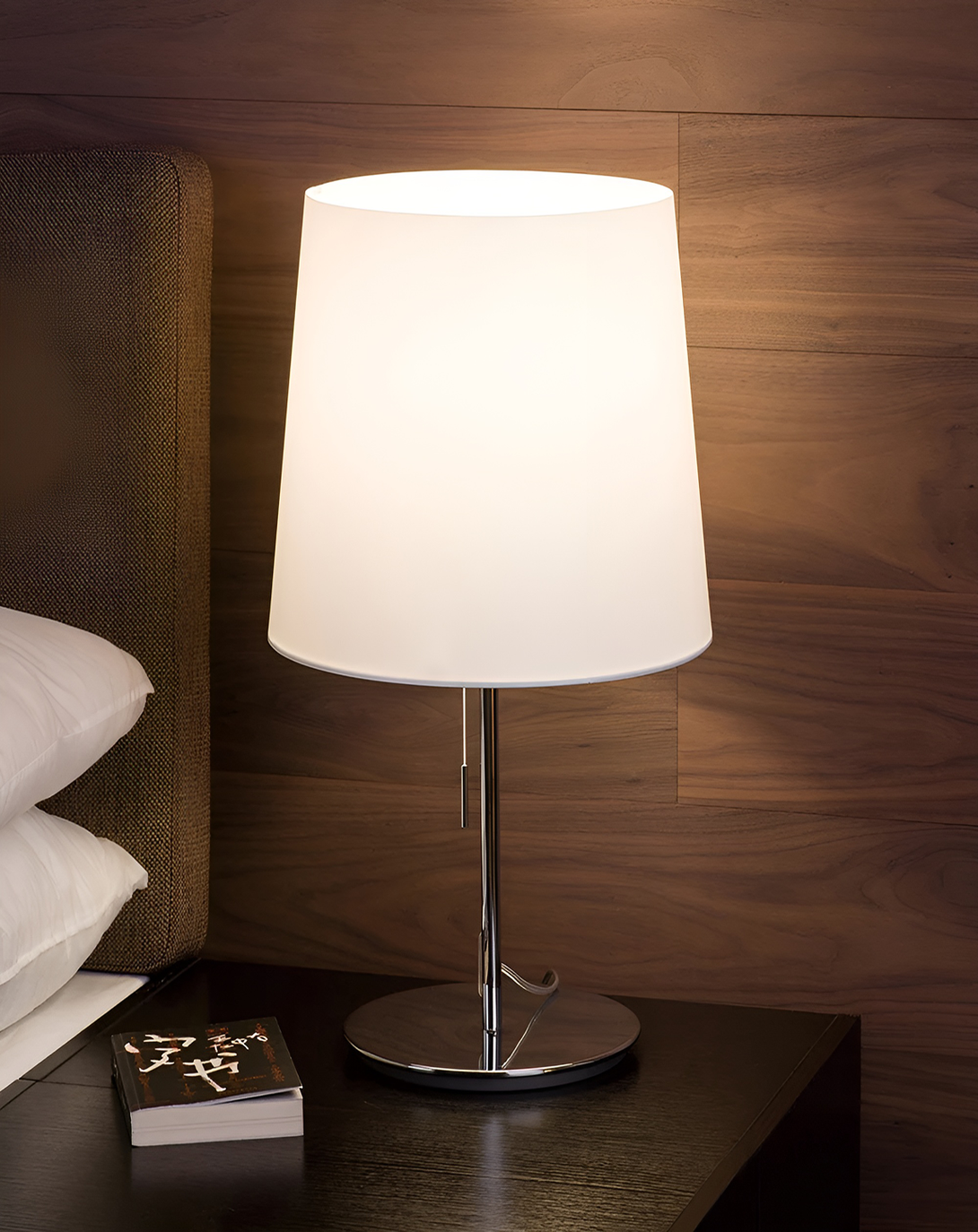 Modern Phoebe Luxury Table Lamp