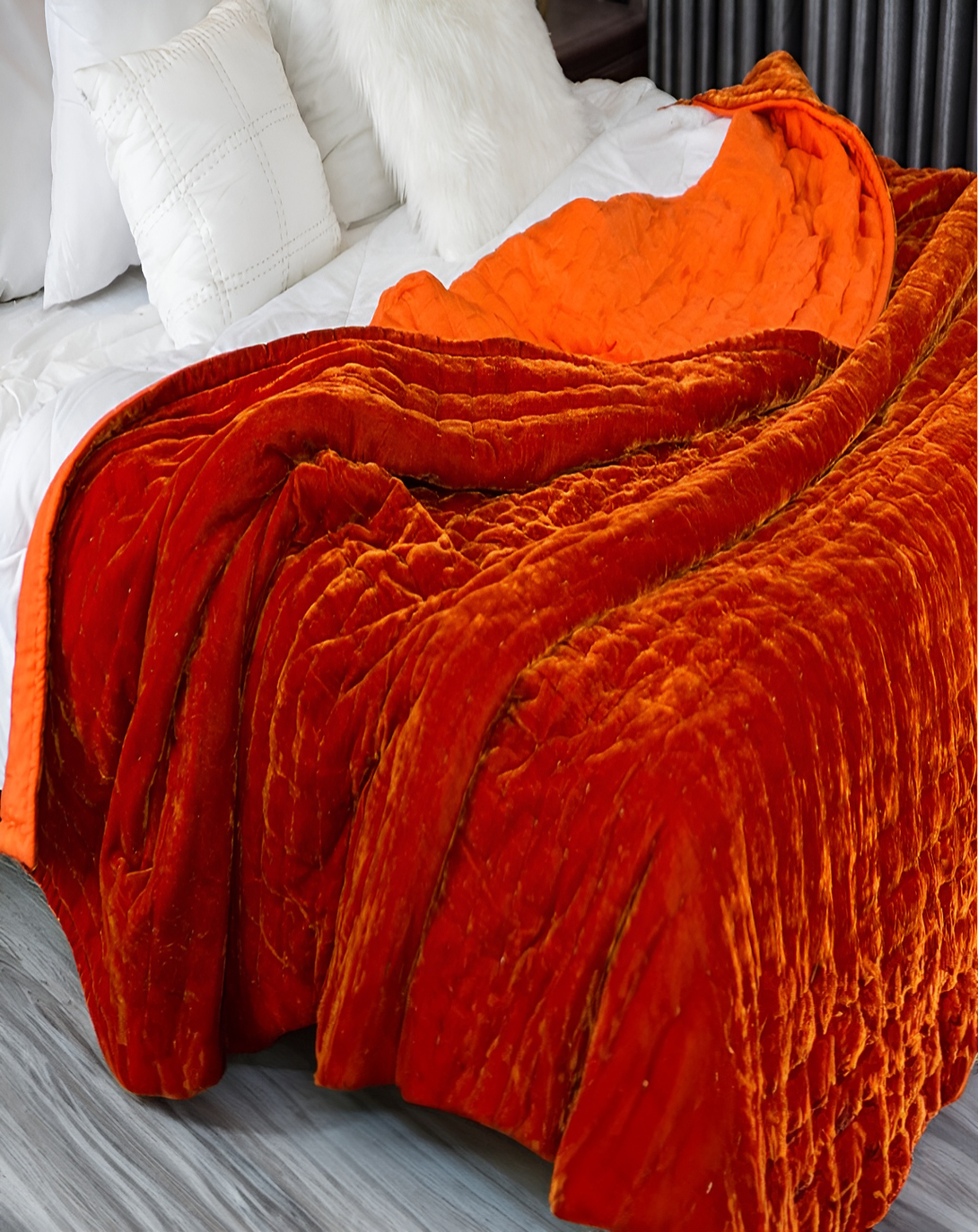 NIOLLO ELEGANT  BED SET (Set of 4) ANGIE HOMES