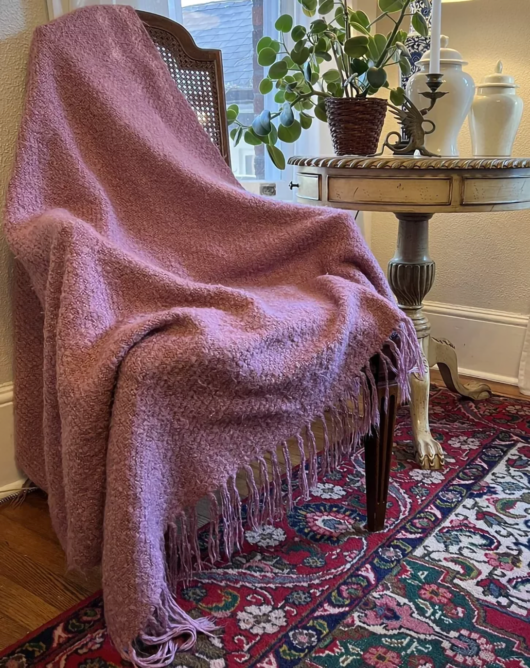 OMRI PINK THROW & BLANKET