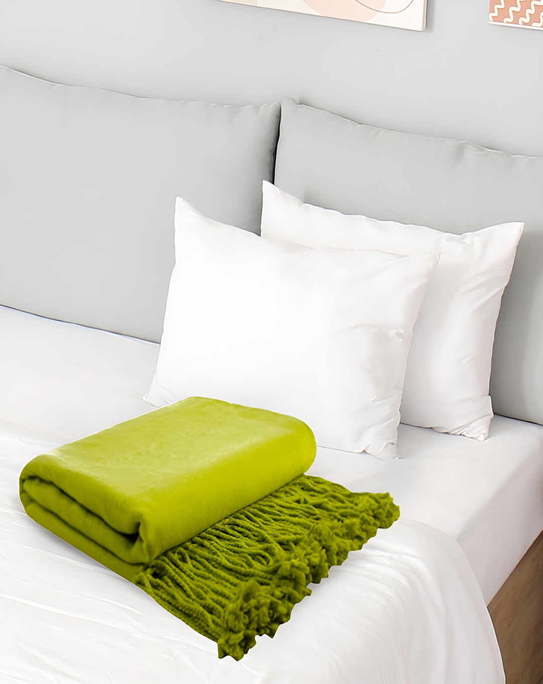 PALLAS LIGHT GREEN THROW & BLANKET