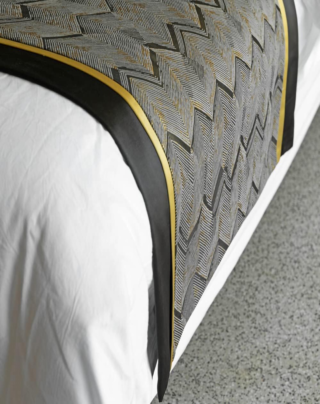 POLKA BED SET (Set of 4)