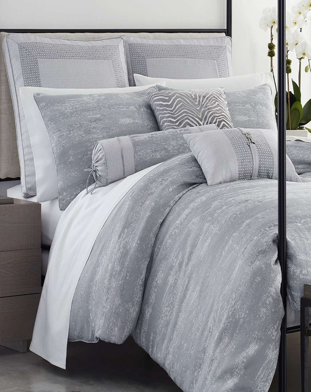 PRETTY EXCLUSIVE BED (Set of 4) angie kripalani design