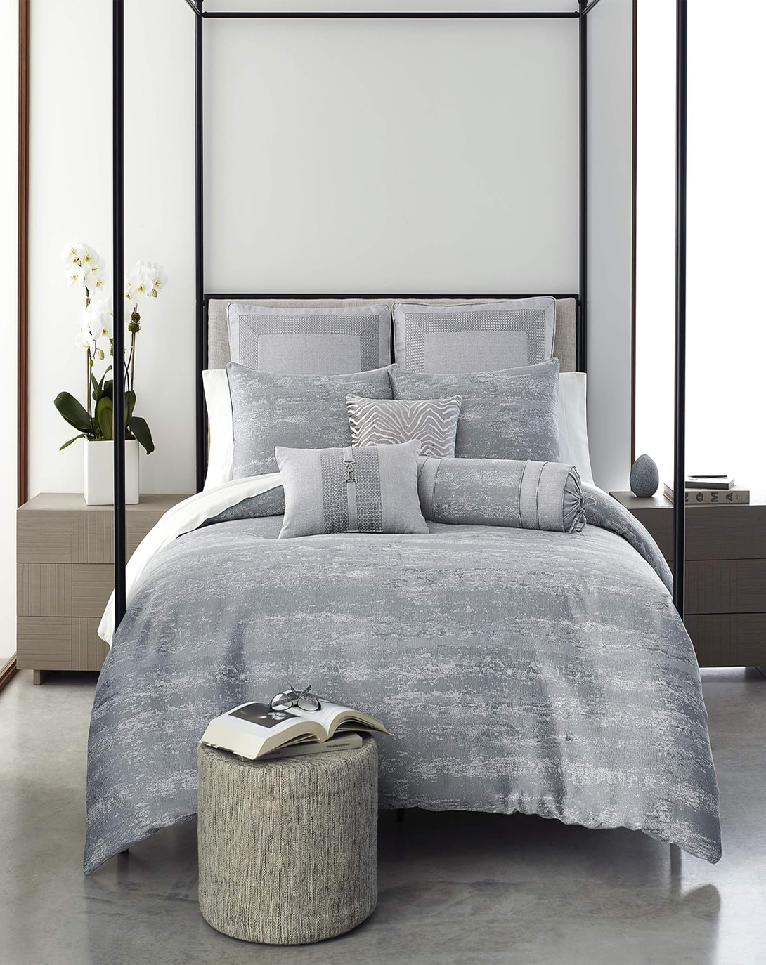 PRETTY EXCLUSIVE BED (Set of 4) angie kripalani design