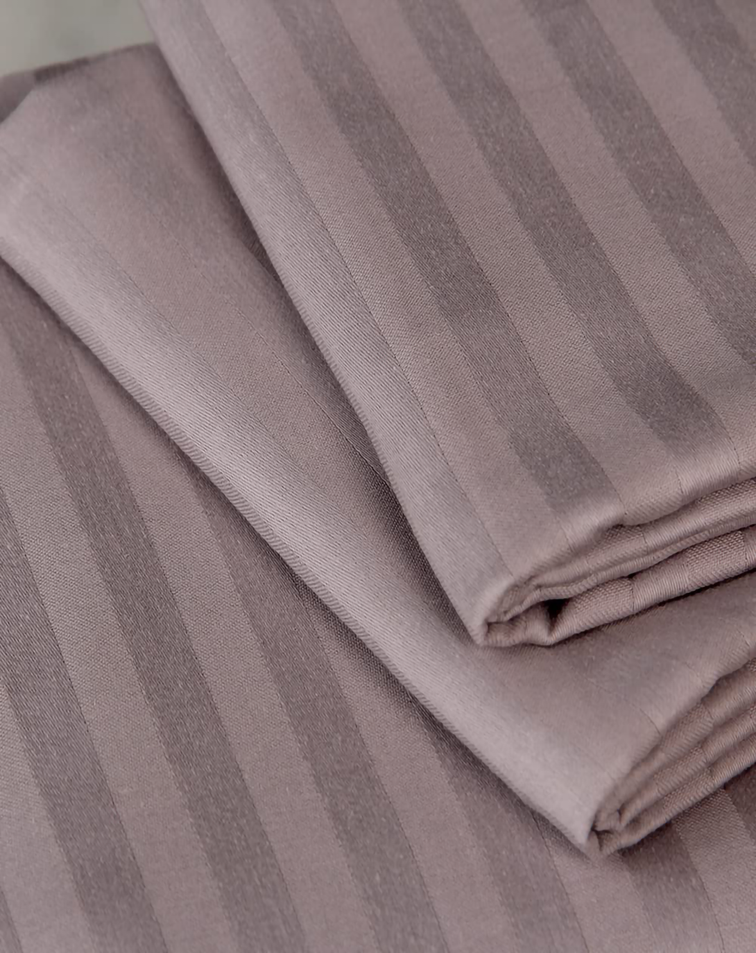 Plane BEAUTIFUL Bed (Set of 4) ANGIE HOMES