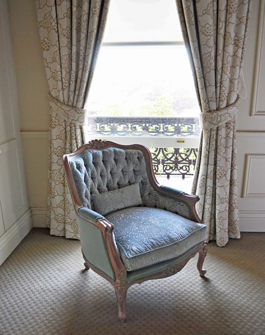 PlushNest Sofa Chair