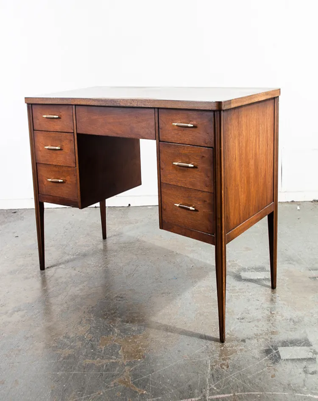 Buy Python Brown Desk Online with Best Price - Angie Homes – ANGIE HOMES