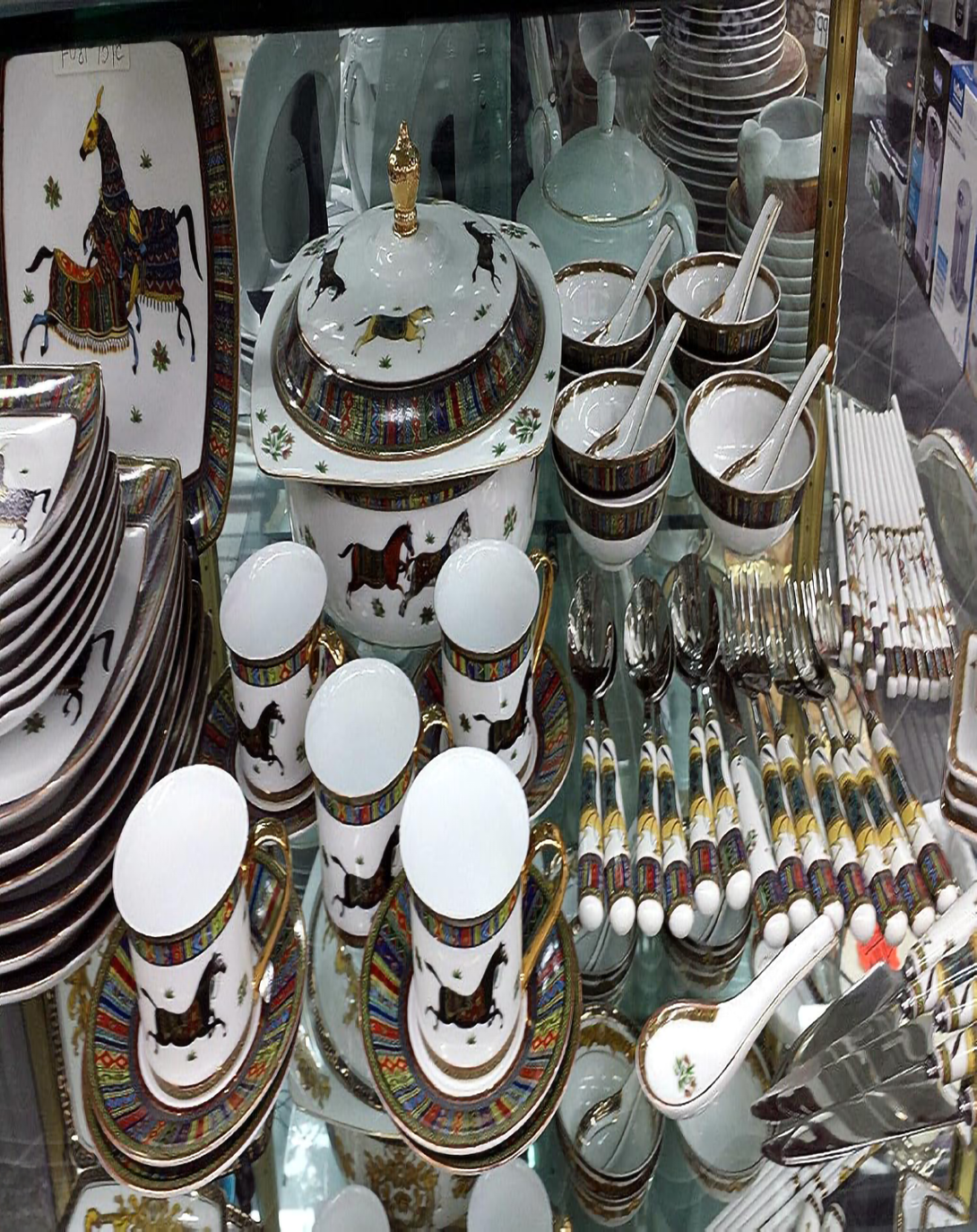 Qbic White Dinner And Tea Set ANGIE HOMES