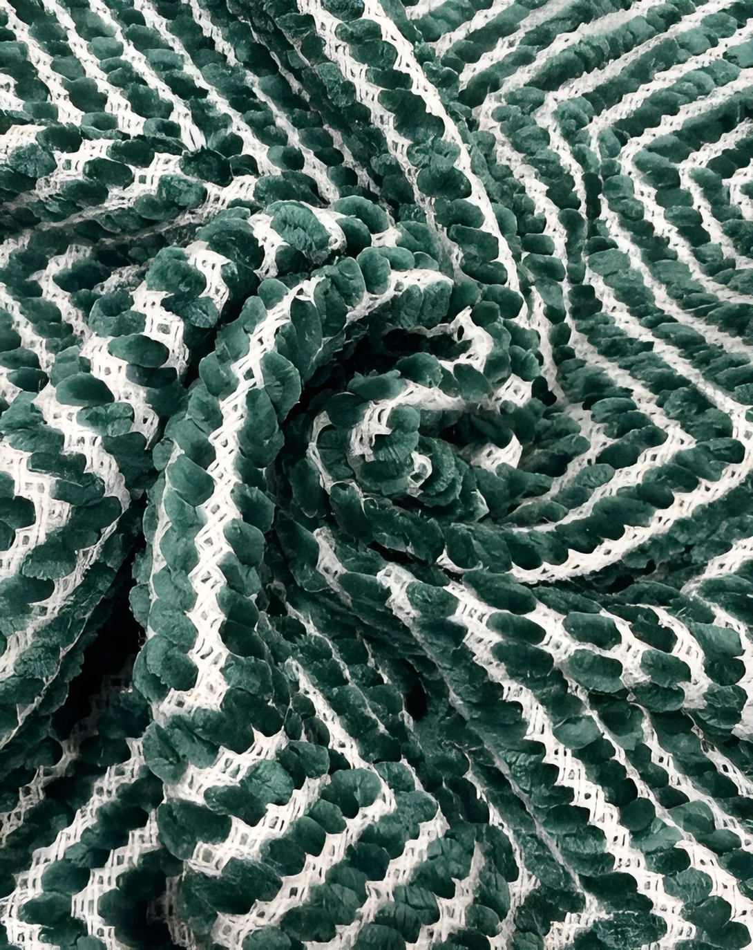 RAFFERTY LUXURY GREY THROW & BLANKET