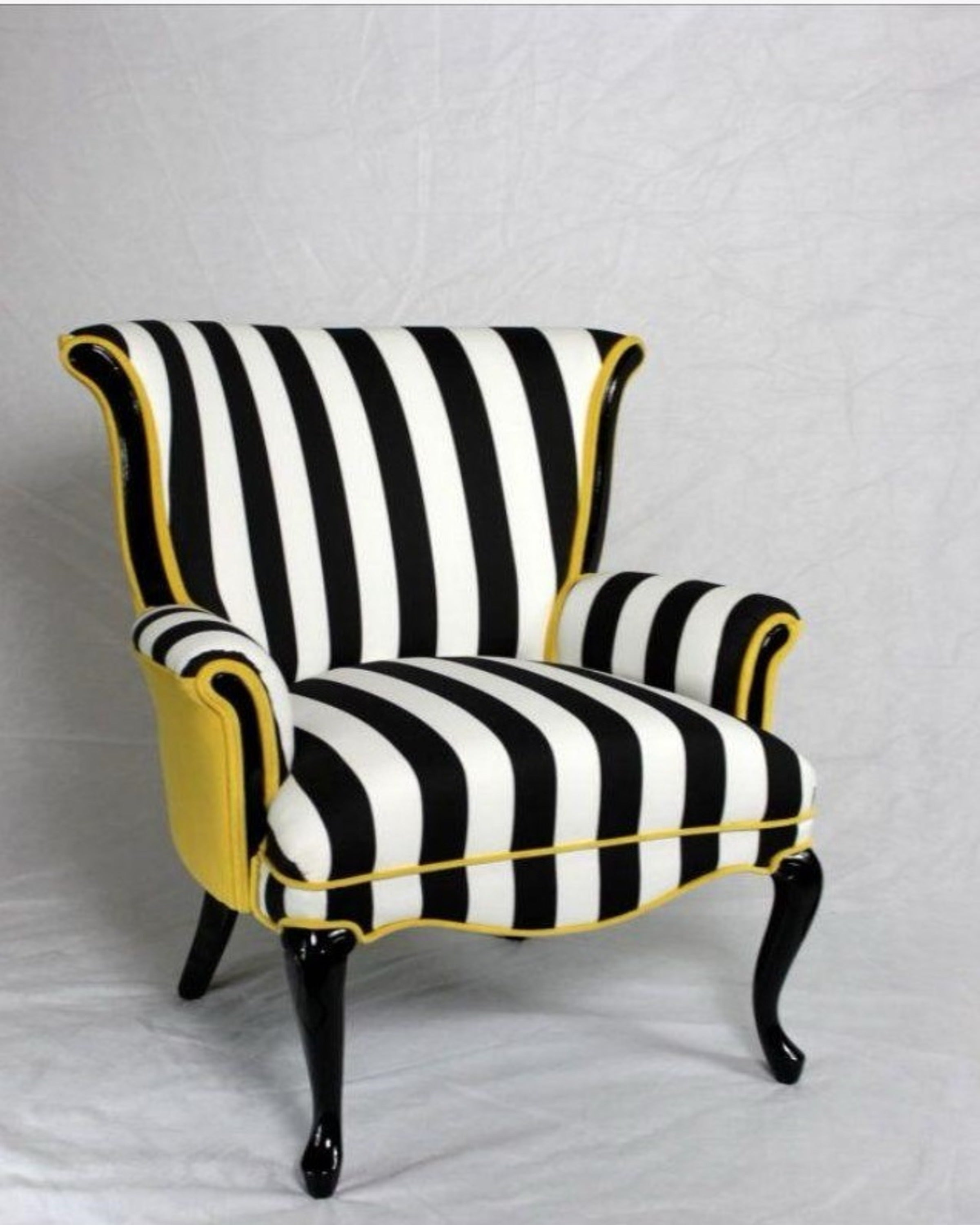 Reclining Black & White Sofa Chair ANGIE HOMES