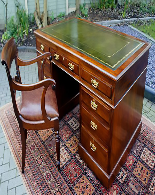 Row Md Desk ANGIE HOMES