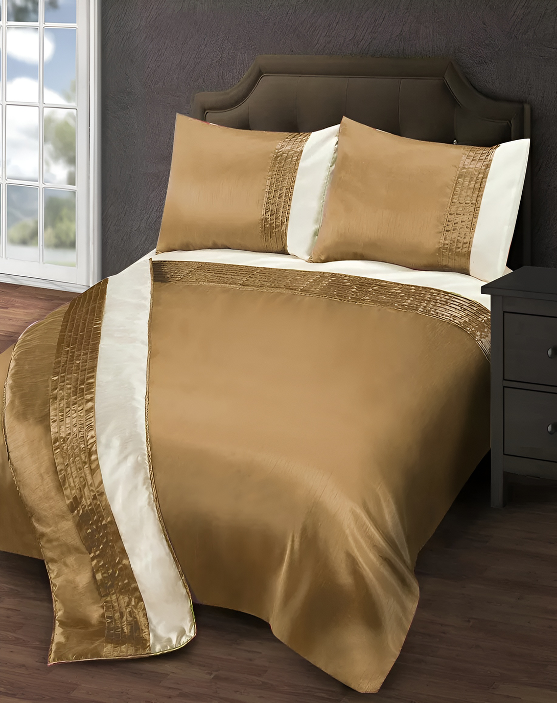 SANDY Bed Set (Set of 4) ANGIE HOMES