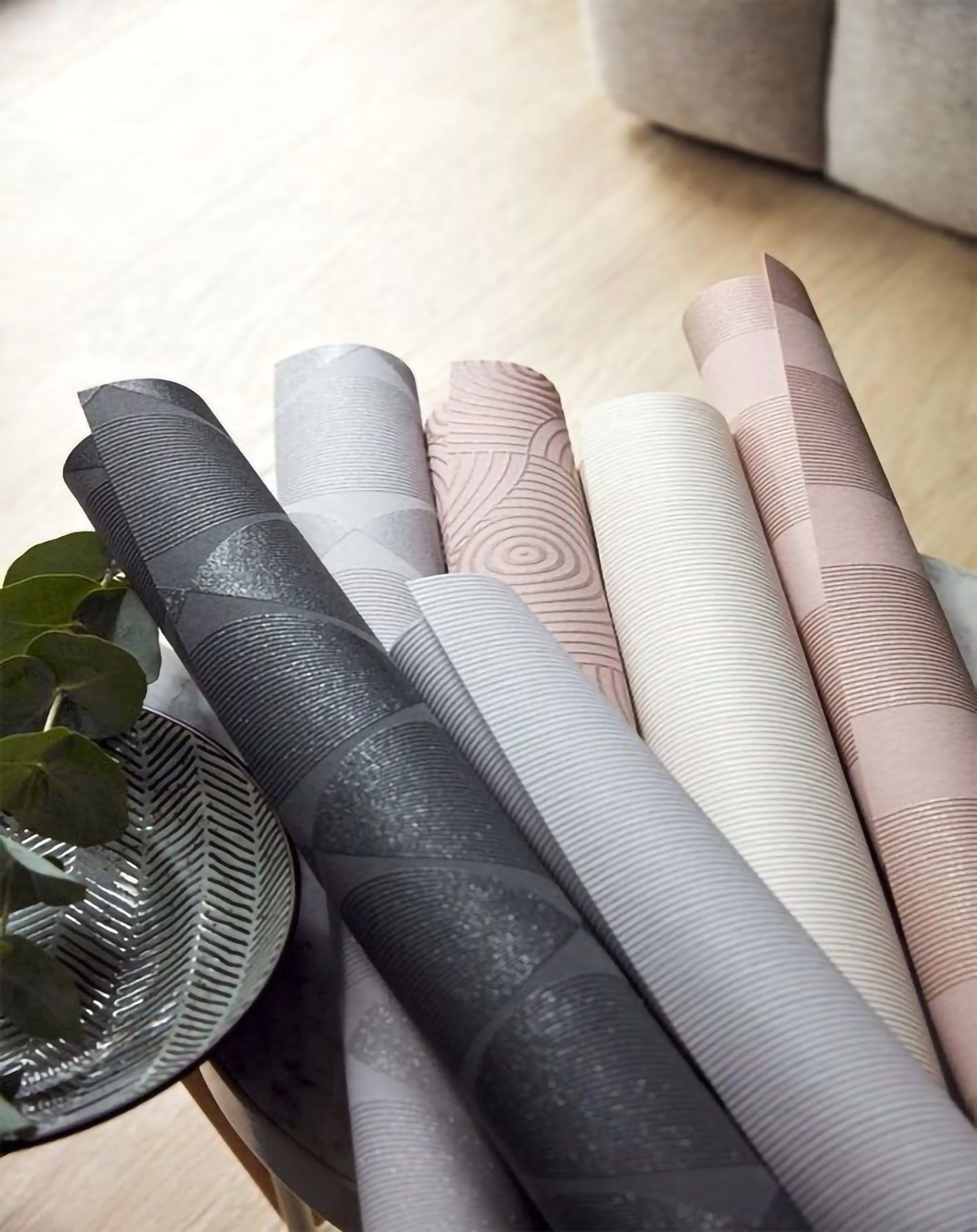 Shia Grey & White Abstract Wallpaper ANGIE HOMES