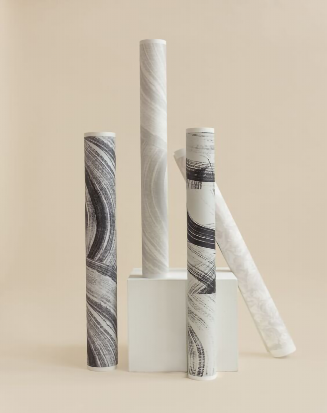 Shia Grey & White Abstract Wallpaper