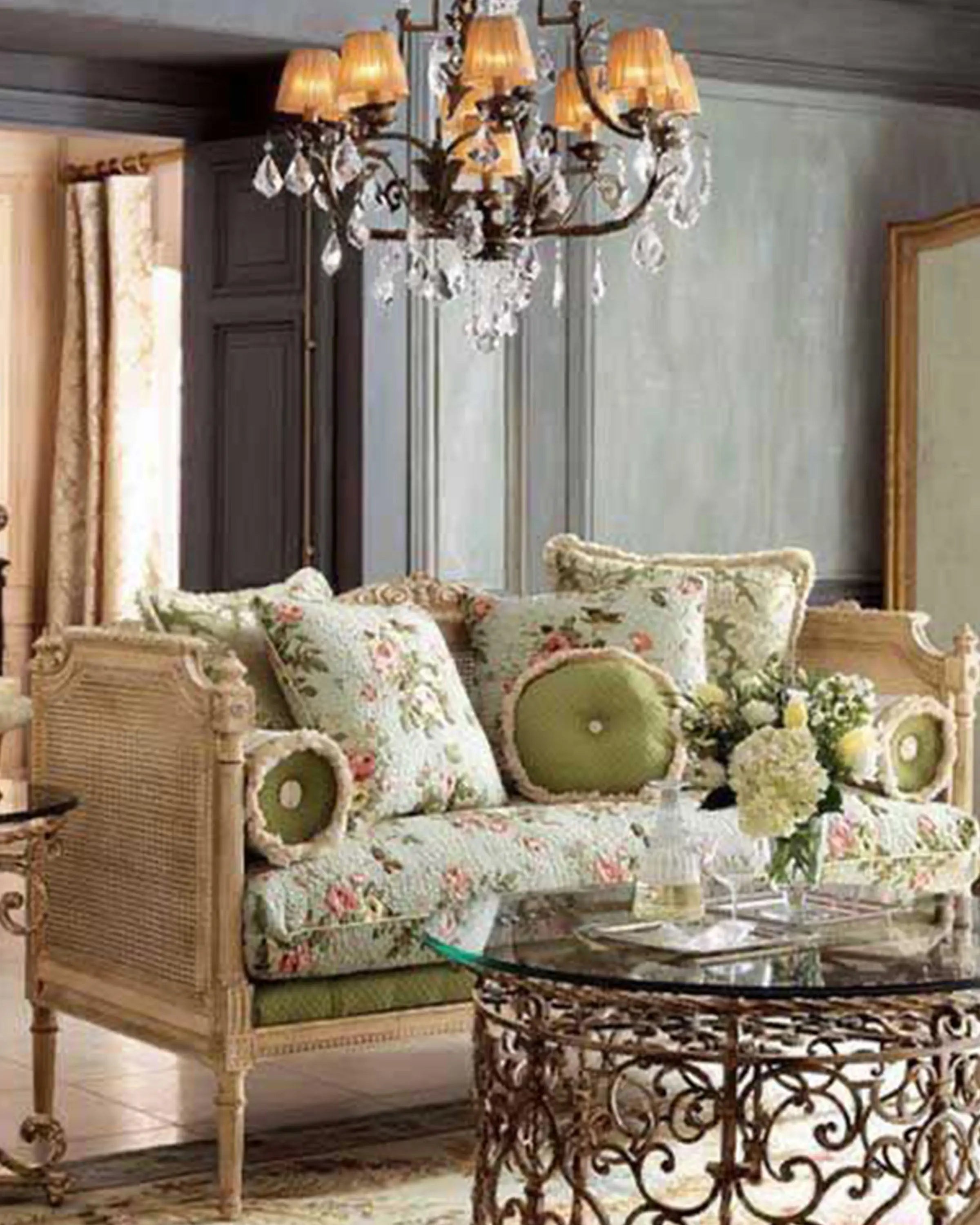 Tags Blue & Green Floral Classic Sofa 