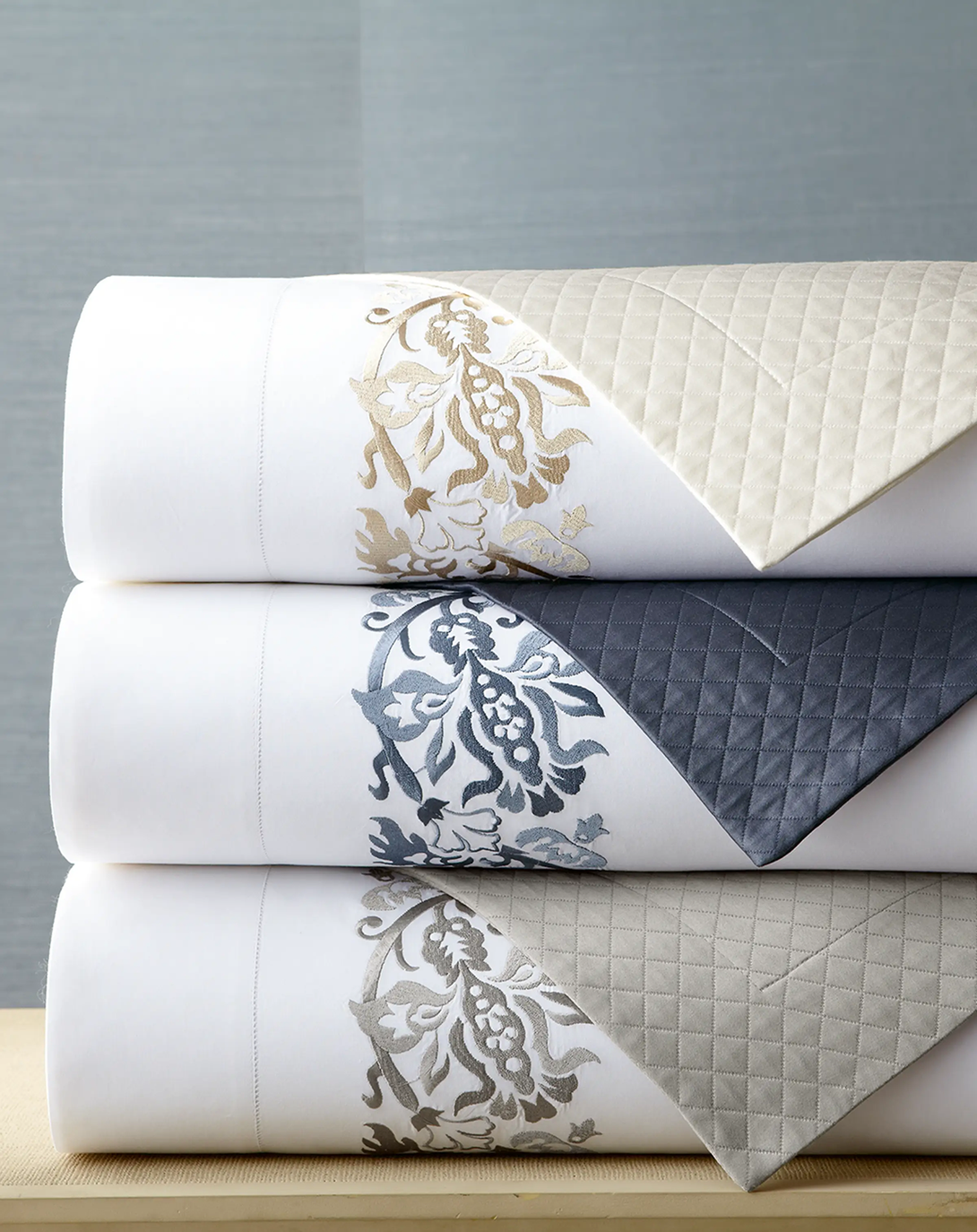 TAO BED SET (SET OF 4)