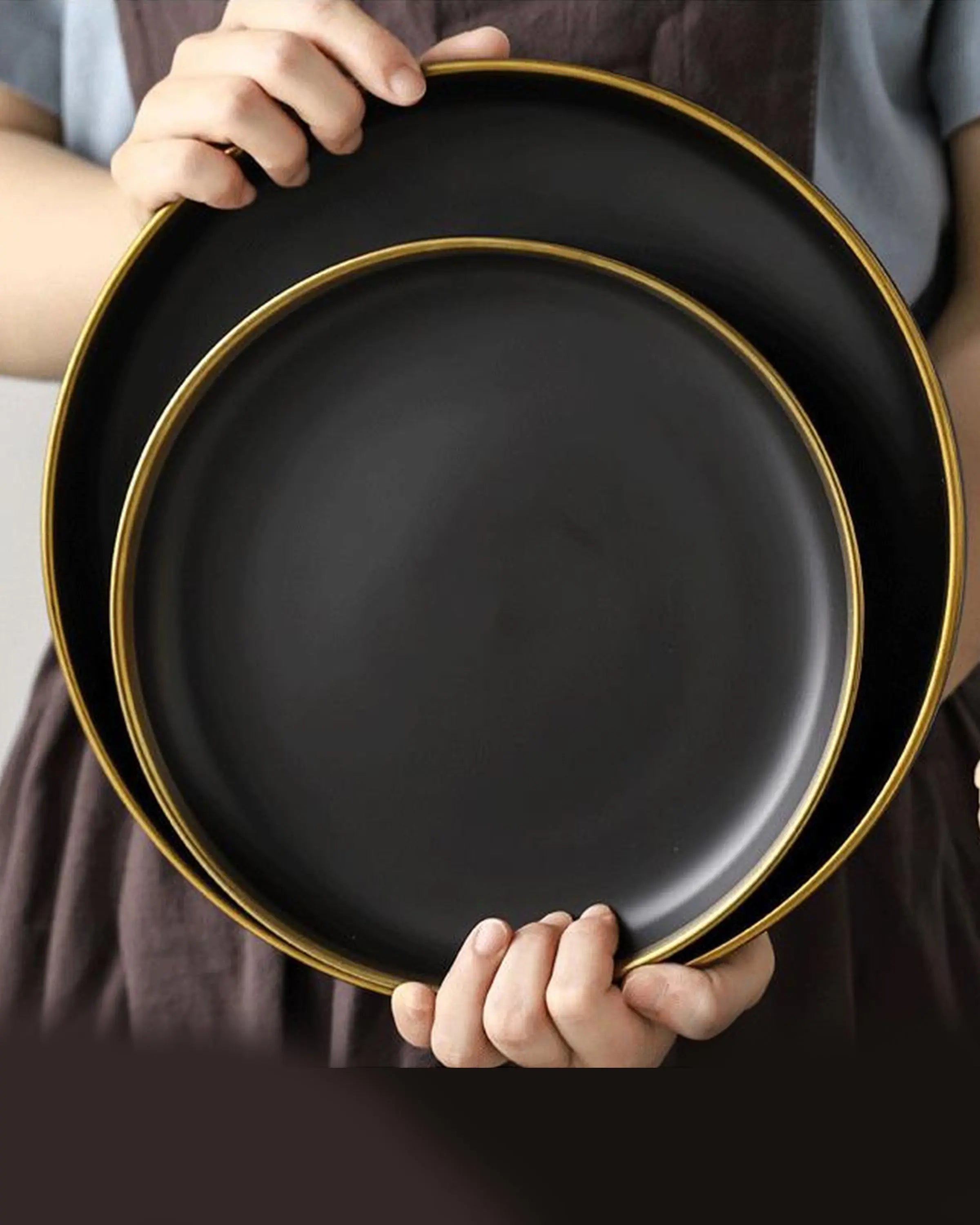 Plain Black Golden Border Porcelain Plates Online