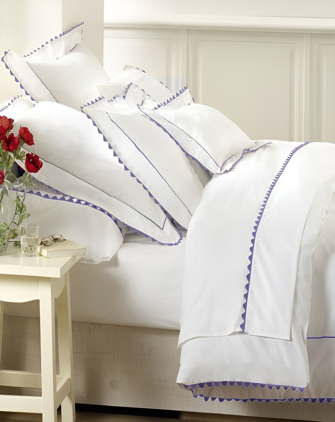 WINNER BED SET (SET OF 4) ANGIE HOMES