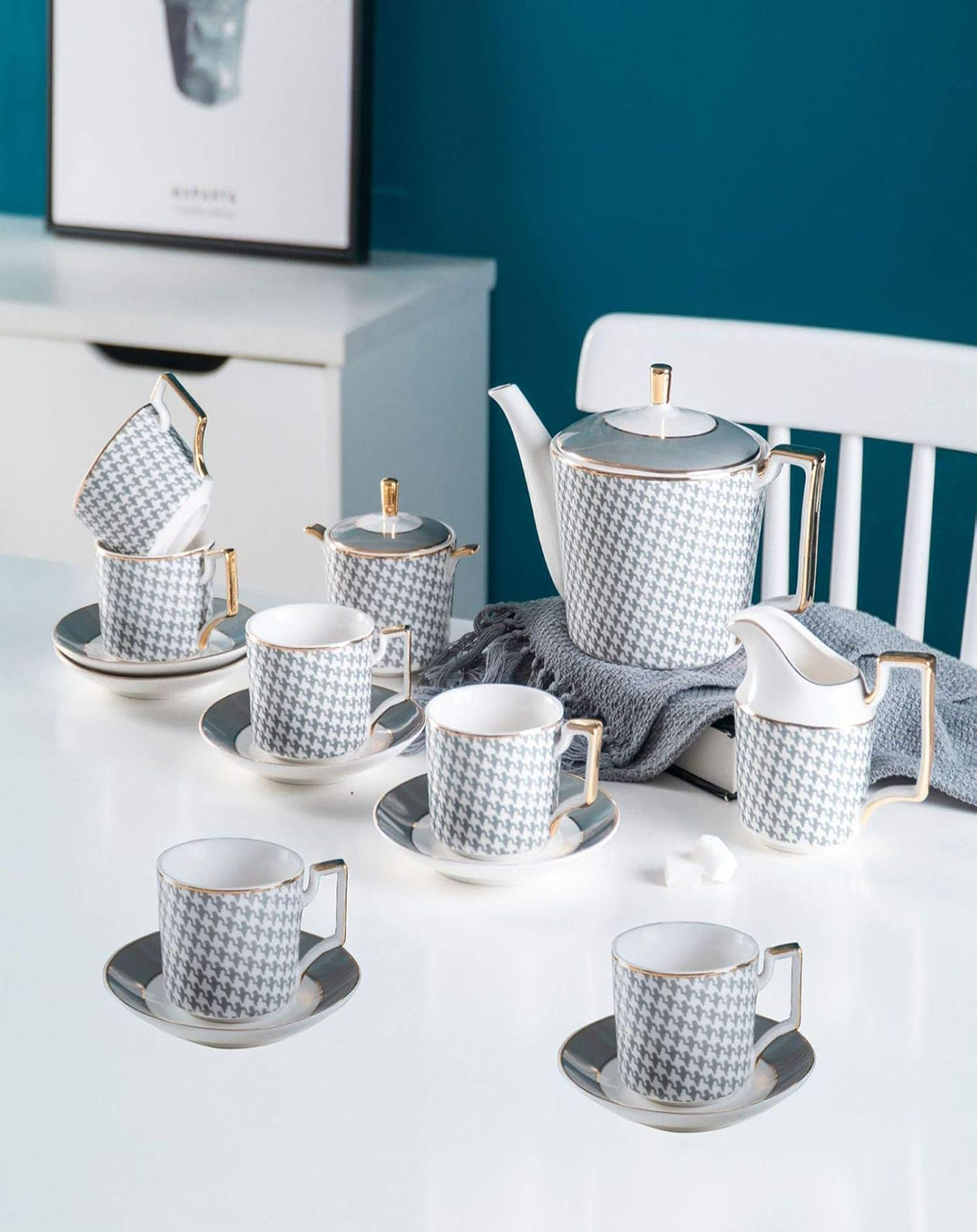 WINTER BEIGE VALLEY TEA SET