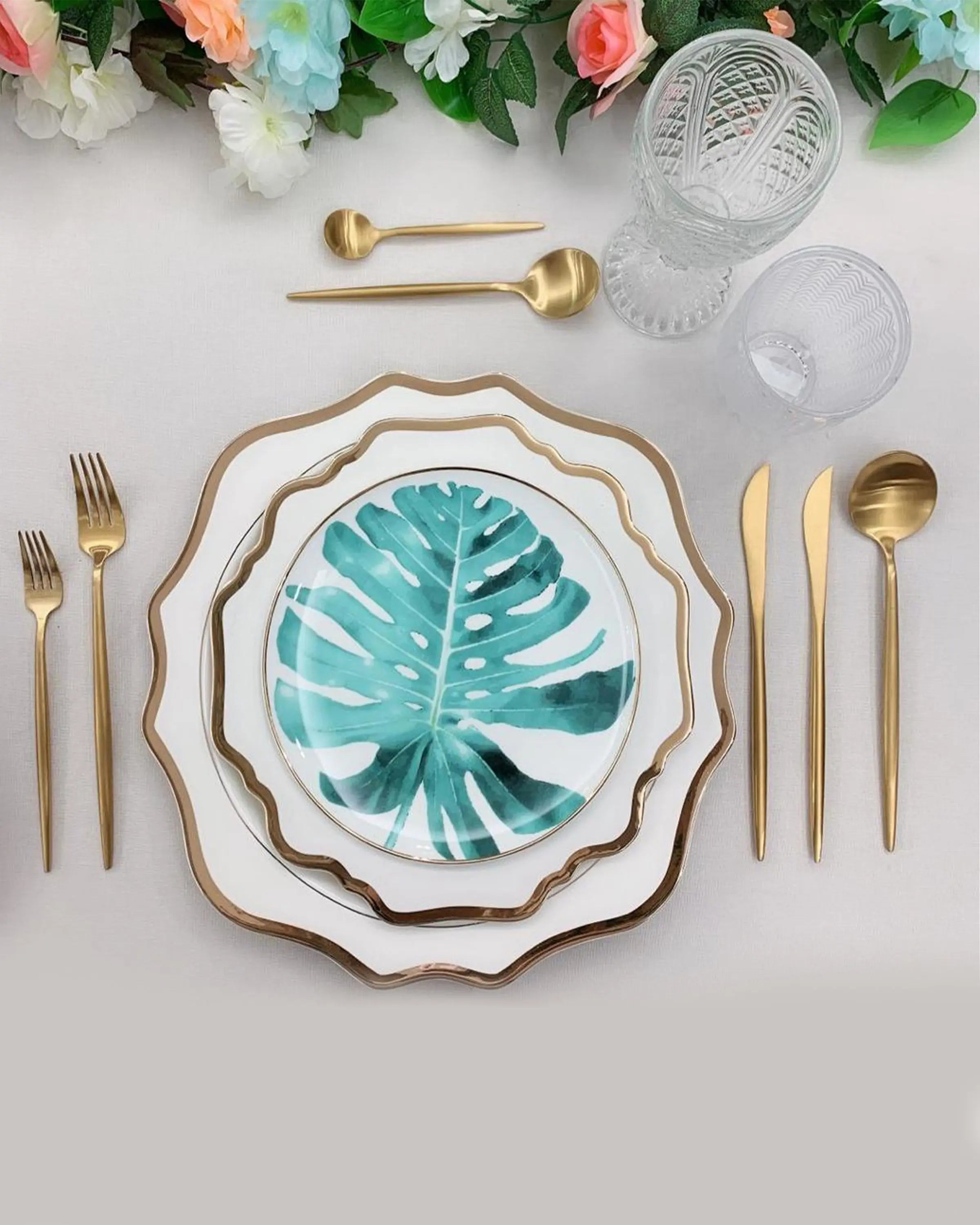 Big Leaf Design Blue White Porcelain Plates Online